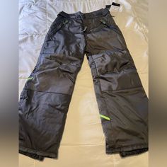 New Nwt Champion Boys Gray Snow Pants Gray Winter Pants For Outdoor, Gray Winter Pants For Outdoor Activities, Gray Winter Outdoor Pants, Gray Winter Bottoms For Outdoor Activities, Gray Full-length Outdoor Pants, Gray Cargo Pants For Outdoor, Mesh Activewear, Champion Sweats, Dark Grey Leggings