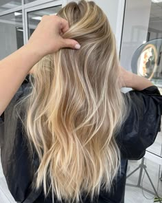 Natural Sunkissed Blonde, Balayage Hair On Dirty Blonde, Blonde Hilights On Dirty Blonde, Blonde Highlights On Dirty Blonde Hair Medium Length, Highlights On Dirty Blonde, Blonde Highlights For Dirty Blonde Hair, Blonde Full Highlights On Brown Hair, Blonde Balayage On Dark Blonde Hair