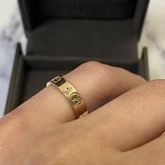 This Gucci Icon Ring Is Crafted From 18k Rose Gold With Engraved Gucci Gg Logo. Ring Size 4. Width: 4mm. Look Cool As A Pinky Ring. Great Pre-Owned Condition. Comes With A Gucci Box. Id: 029210 Icon Ring, Gucci Ring, Gucci Box, Bee Ring, Ladies Ring, Gg Logo, Womens Jewelry, Gucci Rings, Pinky Ring