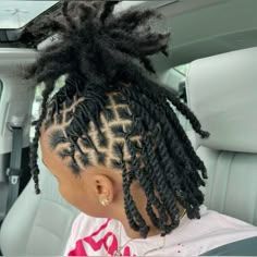 Short Medium Locs Hairstyles, Women Dreadlock Styles, Loc Retwist Styles For Women, Regular Hairstyles, Modern Updos, Locs Starter, Locks Styles, Dread Ideas, Dreads Short Hair