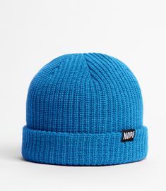 La beanie NOPé pour enfant... parce qu'il faut bien en avoir quelques-unes en réserve, non?! #TuquesPerdues

Elle est conçue pour se combiner avec la capuche. Non-doublée, c'est aussi la parfaite tuque d'entre-saison lorsque portée seule.
-
Taille unique — Enfant