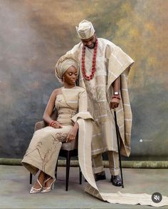 Yoruba Bride and Groom Couple Asoebi Styles, Bridal And Groom Wedding Dress, Traditional Wedding Poses, Traditional African Wedding Dress, Bride And Groom Attire, Nigerian Wedding Attire, Brides Outfit