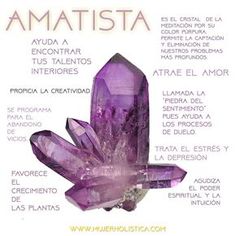 La amatista es una piedra maestra, un cristal altamente protector. Representa el rayo violeta alquímico de la transformación, es el cristal por excelencia para la meditación. El Rayo Violeta es una energía radioactiva capaz de alterar nuestro entorno produciendo efectos de transmutación hacia donde es dirigido. (Transmutar significa cambiar lo negativo en positivo, pasar de estar "dormidas" a estar "despiertas"). by mujer holistica Beaded Beads, Pretty Rocks, Mineral Stone, Rocks And Gems, Purple Crystals, Gems And Minerals, Crystal Cluster