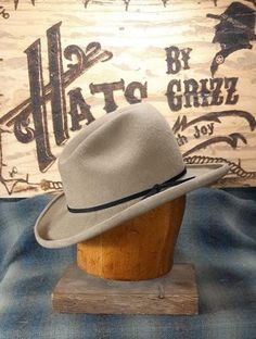 Pistolero Cowboy Hat Custom Western Hat Gus Crease Felt - Etsy Custom Formal Hat With Short Brim, Formal Handmade Hat With Curved Brim, Handmade Formal Hat With Curved Brim, Custom Hat For Kentucky Derby, Custom Formal Hat For Kentucky Derby, Fitted Felt Hat With High Crown For Country Events, High Crown Fur Felt Fedora For Winter, Handmade Adjustable Formal Hats, Winter High Crown Fur Felt Fedora