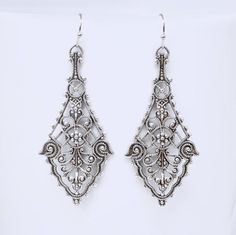 Art Deco Jewelry 1920s, Egyptian Revival Jewelry, Vintage Inspired Earrings, Long Silver Earrings, Celtic Earrings, Edwardian Jewelry, Vintage Jewelry Art, Deco Earrings, Filigree Jewelry