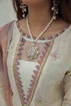 Beautiful Neck Designs, Gala Aesthetic, Suit Neck Designs, Suit Neck, Kurti Styles, Neck Lines, Kurti Sleeves Design, Gala Design, Beautiful Neck