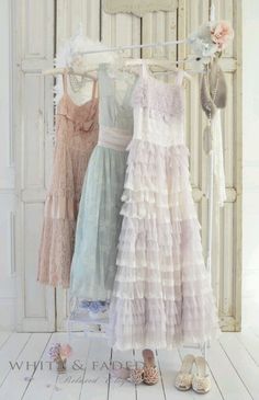 Pretty Wardrobe, Estilo Shabby Chic, Linens And Lace, Simply Lovely, Pretty Pastel, Vintage Beauty