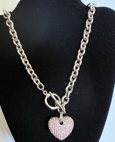 Necklace is 16 inches long.  There are NO stamps or markings but it is a super cute necklace.  Necklace can be worn with pink rhinestones showing or with silver cut out hearts showing.*d Mcbling Necklace, Cute Chains, 2000s Necklace, Big Necklace, Princess Necklace, Heart Chain, Rhinestone Heart, Fancy Jewellery, Cute Necklace