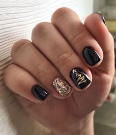 22 Christmas Nail Designs 2024-2025 for Holiday Mood with Cute, Fun Simple Nail Art Ideas for All Nail Shapes December Nails, Christmas Gel Nails, Smink Inspiration, Her Nails, Cute Gel Nails, Dipped Nails, Xmas Nails, Fancy Nails, Chic Nails