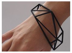 * 3d Printing Fashion, 3d Jewelry, Geometric Bracelet, Black Bracelets, Deathly Hallows Tattoo, Artistic Jewelry, Jewelry Lover, Modern Jewelry