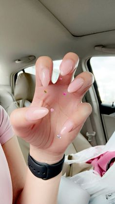 Light pink almond nails. Almond nail inspo Almond Light Pink Nails, Light Pink Almond Nails, Light Pink Almond, Pink Almond Nails, Almond Nail, Nails Almond, Art How, Almond Nails, Nail Inspo