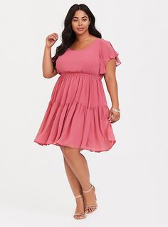 Plus Size Dresses For Wedding, Plus Size Wedding Guest, Pleated Skater Dress, Dresses For Wedding Guests, Plus Size Wedding Guest Dresses, Button Maxi Dress, Knit Skater Dress, Midi Dress Plus Size, Chiffon Midi Dress