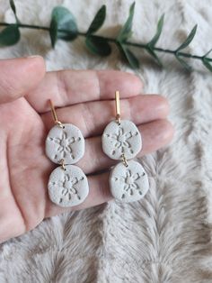 Sand dollar dangles. Textured neutral with gold accessories. Stainless steel Everyday Beige Dangle Earrings, Beige Dangle Jewelry For Everyday, Gray Dangle Jewelry With Matching Earrings, Beige Dangle Earrings For Everyday, Everyday Beige Dangle Jewelry, Sand Dollar, Gold Accessories, Clay Creations, Clay Jewelry