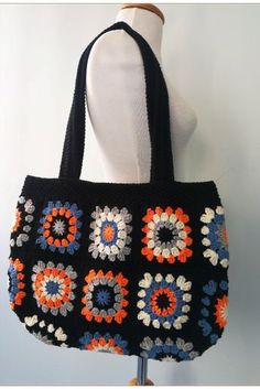 This Shabby Chic Bag can be fabulous as shoppers tote, market tote or beach bag. Everybody likes crochet granny square. Perfect color transitions make this Granny Square Bag quite flashy. Summer retro style meets function and versatility in this fun Tote Bag Aesthetic This crochet shoulder bag perfect for you all seasons. Amazing style aside, this Crochet Girls Purse also features handcrafted. If you like the vintage stlye ,this 1970s purse be perfect choice for you. Crochet Girls Purse, Crochet Bag Granny Square, Crochet Bag Granny, Shabby Chic Bags, Tote Bag Aesthetic, Best Tote Bags, Granny Square Bag, Crochet Shoulder Bag, Aesthetic Crochet