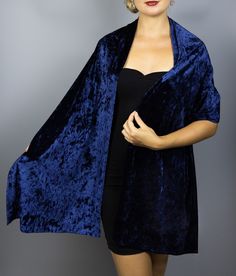 A very elegant velvet shawl for your wedding party or evening dress. Made of luxury bridal velvet. Color: navy blue ( other colors are available ) Size : 200 cm x 48 cm You can use it as a wrap, shawl or stola. WE have matching bags in our Etsy Shop! WE accept credit cards! Navy Blue Gown, Wine Colored Dresses, Wedding Shrug, Blue Shawl, Velvet Shawl, Winter Shawl, Chiffon Wrap, Elegant Photo, Velour Fabric