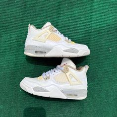 Air Jordan 4 Retro Gs 'White Size 5y Women’s Size 6.5 Jordan White, Shoes Air, Jordan 4 Retro, Womens Jordans, Air Jordan 4, Air Jordan 4 Retro, Jordan Shoes, Womens Shoes Sneakers, Air Jordan