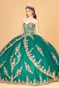 This stunning long gown is perfect for your Quinceanera, Sweet 16 or other special occasions. Elegant strapless ball gown features sweetheart neckline with removable embroidered mesh cape. So what are you waiting for? Shop now!Fabric : Lace, TulleCorset, Zipper BackLength : Full LengthSleeve Style : StraplessColor : Black, Emerald GreenSizes : XS, S, M, L, XL, 2XL, 3XLFully LinedOccasion : Quinceanera, Sweet 16, Ball Party, Masquerade Ball, Debut Green Quinceanera Gown With Sweetheart Neckline, Green Sweetheart Neckline Gown For Quinceanera, Green Gown With Sweetheart Neckline For Quinceanera, Green Tulle Quinceanera Dress With Sweetheart Neckline, Green Quinceanera Dress With Sweetheart Neckline, Quinceanera Dress With Sweetheart Neckline For Gala, Sweet 16 Ball, Prom Dresses Corset, Tulle Corset