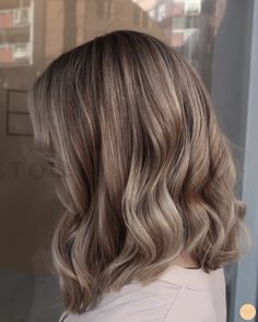 Light Brown Hair Inspiration, Light Brown Hair Ideas, Ash Blonde Hair Balayage, Blonde Lob, Dark Blonde Hair Color, Balayage Blond, Blonde Hair Transformations, Brown Hair Inspo, Ash Blonde Hair