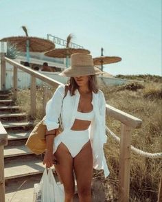 Vacay Outfits, Paris Mode, Mode Inspo, Vacation Outfits, Mode Inspiration, Holiday Fashion