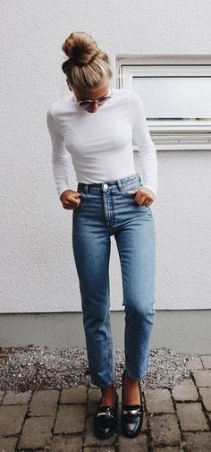 White Outfit Casual, Trendy Skirts, Outfits Black, Outfit Trends, Black Women Fashion, Straight Leg Denim, Trendy Dresses