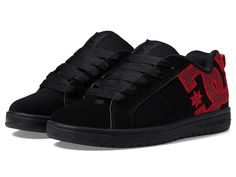 Skateboarding Sneakers With Rubber Sole And Round Toe, Elastic Lace-up Skate Shoes For Skateboarding, Casual Closed Toe Skate Shoes For Streetwear, Round Toe Sneakers With Contrast Sole For Skateboarding, Leather Sneakers With Round Toe For Skateboarding, Casual Closed Toe Skate Shoes With Rubber Sole, Rubber Sole Lace-up Skate Shoes For Streetwear, Round Toe Skate Shoes With Laces For Streetwear, Leather Skate Shoes With Elastic Laces For Streetwear