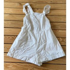 New With Tags Seven Wonders Women’s White Sophia Playsuit Sleeveless Romper Short Size 8 Super Cute, Great Quality Romper! Cotton Overalls With Tie Straps, Sleeveless Cotton Shortalls, Casual Style, Casual Cotton Sleeveless Shortalls, Summer Cotton Overalls For Day Out, Sleeveless Cotton Shortalls For Spring, Cotton Sleeveless Shortalls For Spring, Spring Sleeveless Cotton Shortalls, Sleeveless Shortalls For Summer Day Out, Sleeveless Summer Shortalls For Beach