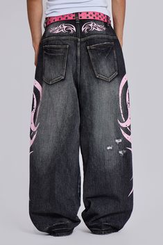 Pink Blade XL Colossus Jeans Original XL Colossus fit 5 pocket styling Heavy slub denim fabric Washed black colourway with sandblast Pink Tattoo screenprint down sides and back Distressed finish Model is 6 ft 1 and wears a size W32 Style code: JMJE490295% Cotton, 5% ViscoseMachine wash at 30 degreesCool iron on reverseLay flat to dryWash inside outRecommend washing on cold with similar colours Custom Baggy Jeans, Customized Pants, Grey Pinstripe Suit, Monster Hoodie, Charcoal Suit, Bloomers Shorts, London Outfit, Pink Jeans, Backless Top