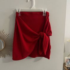 Never Worn Nwot Red Mini Skort For Night Out, Chic Red Skort For Party, Red Lined Skirt For Day Out, Red Skirt For Spring Date Night, Red Skirt For Date Night In Summer, Chic Red Skort, Casual Red Bottoms For Date Night, Casual Red Skort For Day Out, Red Mini Skirt For Date Night