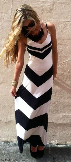 Rock Outfit, Beautiful Maxi Dresses, Fashion Gallery, Classic Dress, Looks Style, Sleeveless Maxi Dress, Kate Middleton, Look Fashion