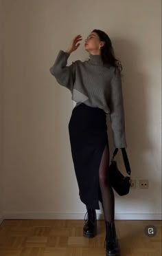 Stylish Outfits 2023 Winter, Doc Martin And Skirt Outfit, 30 Woman Style, Bday Outfit Ideas Casual Winter, Style Long Dress Winter, Winter Style 2023/2024, Relaxed Professional Outfits Women, Buisness Casual Women Outfits Chic Fall, Long Black Skirt With Sweater