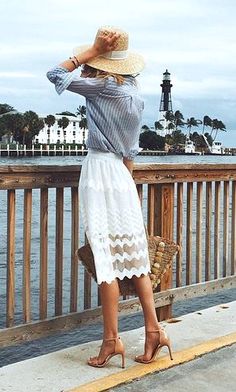 Summer + style. Mode Shoes, American Summer, Romantic Outfit, Looks Street Style, Inspired Outfits, Looks Style, Mode Inspiration, Look Chic