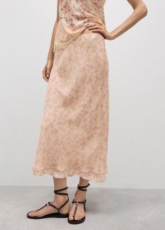 Floral-print long skirt - Woman | MANGO USA Couleur Rose Pastel, Printed Long Skirt, China Dress, Long Skirts For Women, Dress Shapes, Clothing Care, Maternity Clothes, Skirt Length, Pastel Pink