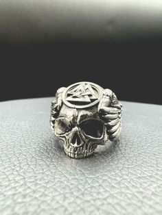 Stering Silver 925, Ring oxidation vintage style.  Ring size we can provide you as you want to be. We are jewelry factory 🤘! Gothic Skull Ring Stamped 925, Gothic Sterling Silver Skull Ring With Oxidized Finish, Gothic Oxidized Sterling Silver Skull Ring, Gothic Vintage, 925 Ring, Vintage Stil, Sterling Silber, 925 Sterling Silver Ring, Sterling Silver Ring