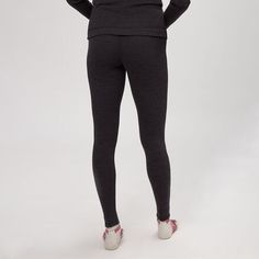 If the forecast says things are getting cold, then we're throwing on the Smartwool Classic Thermal Merino Baselayer Bottom. As Smartwool's heaviest knit, this baselayer provides us the soft comfort we love and the breathable warmth we need while making our way to any summit. Even after the hardest outings, merino wool wicks away moisture and helps reduce foul odors so we're always feeling fresh. Cozy Winter Activewear With Ribbed Cuffs, Comfy Stretch Winter Activewear, Comfy Stretch Activewear For Winter, Comfortable Gray Winter Activewear, Comfortable Gray Activewear For Winter, Comfortable Fitted Winter Activewear, Comfortable Fitted Activewear For Winter, Comfortable Solid Winter Activewear, Casual Midweight Winter Bottoms