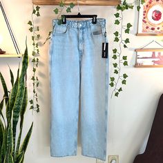 Vintage/90’s-Styled High-Waisted Cut Out Waist Jeans By Weekday On Prettylittlething New With Tags Never Worn And In Perfect Condition. ~ Lightwash/Baggy Style ~ Cut Out Waist ~ Size: 30 ~ Waist: 30 Inches ~ Inseam: 27 Inches ~ Length: 41.5 Inches Any Other Questions, Please Reach Out Acceptable Offers Are Welcome Oversized High Rise Light Wash Bottoms, Oversized High-rise Jeans For Spring, Oversized High Rise Jeans For Spring, Spring High Rise Oversized Jeans, 90s Style Light Wash Bottoms For Everyday, 90s Style Everyday Bottoms For Summer, 90s Style Summer Bottoms For Everyday, 90s Style Summer Bottoms, 90s Style Everyday Summer Bottoms