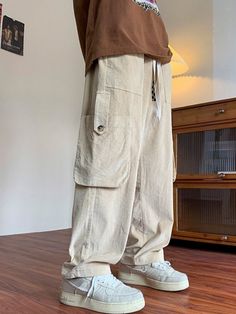 Cool Pants Men, Aesthetic Baggy Pants, Uk Street Style, Men Cargo Pants, Mens Cargo Pants, Preppy Fabric, Corduroy Cargo Pants, Tab Design, City Boy