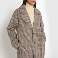 Medium Oak And Fort Houndstooth Coat - Never Worn Houndstooth Pattern Outerwear With Lapel Collar For Work, Houndstooth Pattern Lapel Collar Outerwear For Work, Houndstooth Lapel Collar Outerwear For Work, Workwear Houndstooth Outerwear With Lapel Collar, Casual Plaid Outerwear For Office, Casual Wool Outerwear With Houndstooth Pattern, Casual Houndstooth Outerwear With Lapel Collar, Casual Outerwear With Houndstooth Pattern And Lapel Collar, Plaid Office Outerwear With Pockets