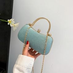 SPECIFICATIONSBrand Name: dawndessloHandbags Type: Evening BagsMain Material: MetallicLining Material: ViscoseShape: MinaudierePlace Of Origin: HE BEI ProvincePlace Of Origin: HE BEI ?ProvinceOrigin: Mainland ChinaCN: HebeiHardness: HARDPattern Type: SolidExterior: Solid BagClosure Type: haspGender: WOMENStyle: ClassicNumber of Handles/Straps: SingleLuggage shape: Horizontal square typeCover opening method: Lock catchNumber of shoulder strap roots: Single rootLining texture: terylenePopular element: Stitching, stitchingType of outer bag: Inner patch pocketLuggage size: smallmaterial quality: PUSeason of launch year: Summer of 2023With or without interlayer: nothingPackage internal structure: Cell phone pocketLuggage trend style: Xiaofangbaocolour: Pink, bluestyle: Street tidehardness: midd Light Blue Formal Crossbody Bag, Formal Light Blue Crossbody Bag, Blue Crossbody Clutch For Evening, Light Blue Rectangular Shoulder Bag For Formal Occasions, Portable Rectangular Light Blue Bag, Light Blue Formal Shoulder Bag, Chic Light Blue Formal Bag, Chic Light Blue Shoulder Bag For Evening, Light Blue Rectangular Bag For Formal Occasions