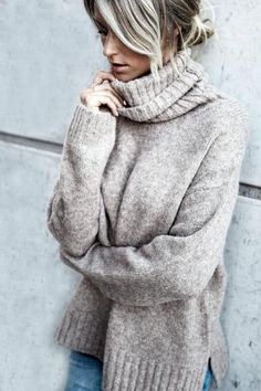 Knitwear | Oversized knits, jumpers, cardigans | Luulla Turtle Neck Outfit Fall, Turtle Neck Outfit, Elegant Style Women, Winter Jumpers, Sweater Chunky, Solid Color Sweater, Oversized Turtleneck, Ladies Turtleneck Sweaters, Womens Turtleneck