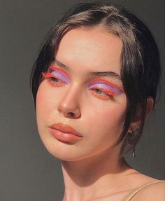 pinterest | victoriakillough Red Cat Eye Makeup, Colored Mascara Looks, Bi Makeup, Maquillage On Fleek, Makijaż Smokey Eye, Edgy Makeup, Makeup Eye Looks, Creative Makeup Looks, Eye Makeup Art