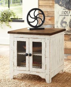 End Table Wystfield End Table Farmhouse End Tables, Brown Chair, Allen Wrench, Phillips Screwdriver, Ashley Furniture Homestore, Chair Side Table, Living Room End Tables, Wood End Tables, End Tables With Storage