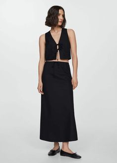 Black Long Skirt, Look Festival, Bow Women, Black Maxi Skirt, Long Skirts For Women, Total Look, Linen Skirt, Designer Shorts, Black Linen