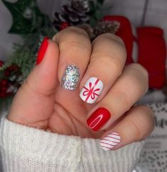 Kids Holiday Nail Designs, Christmas Nails Short Diy, French Tip Nails With Christmas Design, Holiday Short Nails Christmas, Short Nail Art Christmas, Christmas Nails Designs Short, Extra Short Christmas Nails, Short Nails Ideas For Christmas, Christmas Nails Ideas Short