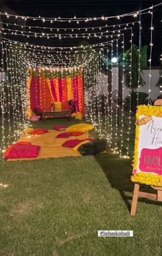 Mehedi Stage Decorations, Outdoor Mehendi Decor Ideas Simple, Mehandi Decorations At Home Terrace, Mehndi Night Decoration At Home, Mayoun Setup At Home, Mehndi Function Aesthetic, Mehndi Wedding Decor, Desi Wedding Aesthetic Decor, Mehndi Event Ideas