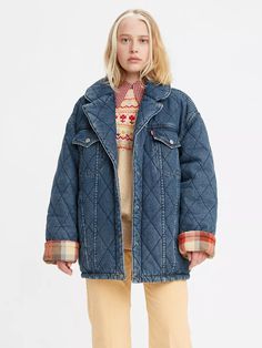 Reversible Oversized Trucker Jacket - Medium Wash | Levi's® US Womens Sherpa Jacket, Cool Coats, Denim Vests, Jean Jacket Women, Women's Coats And Jackets, Cute Jackets, Oversized Jacket, Sherpa Jacket, Denim Jacket Women