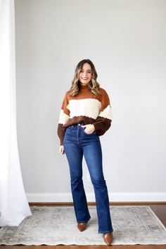 Bootcut Jeans And Sweater Outfit, Miss Me Jean Outfits, Thanksgiving Jeans Outfit, Winter Outfits Flare Jeans, Thanksgiving Outfit Aesthetic, Winter Mom Outfits, Winter Outfits Sweaters, Fall Outfits Petite, Jeans And Sweater Outfit