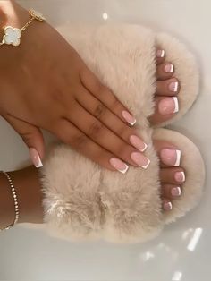 Nailart French, Nail Aesthetics, Holiday Prep, Cute Toe Nails, Her Nails, Baking Business, Work Nails