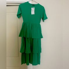 Brand New Zara Dress. Short Sleeve Tiered Summer Dress, Green Short Sleeve Summer Dress, Green Tiered Midi Dress With Ruffles, Green Tiered Midi Dress With Ruffle Hem, Green Tiered Ruffle Midi Dress, Chic Green Knee-length Short Sleeve Dress, Green Midi Length Short Sleeve Dress, Spring Midi Dress With Tiered Skirt For Casual Wear, Sundress With Ruffle Hem And Short Sleeves