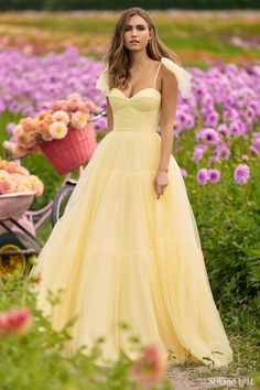 Sherri-Hill-56126-Sweetheart-Neckline-Ball-Gowns-Swiss-Dot-Fabric-Yellow-Long-Dress-Evening-Gown-Prom-Dress-Sherri-Hill-2024 Sherri Hill Ballgown, Sherri Hill Prom, Princess Sleeves, Sherri Hill Prom Dresses, Prom Dress Stores, Designer Prom Dresses, Prom Designs, Sherri Hill Dresses, Dot Fabric