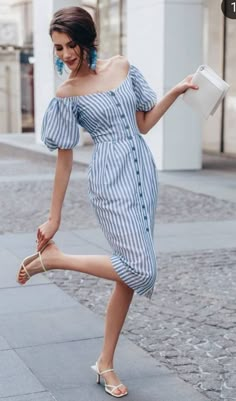 Summer Dress Ideas, Fashion Design Clothes, Mode Vintage, Casual Party, Primavera Estate, Simple Dresses, Dress Ideas, Striped Dress